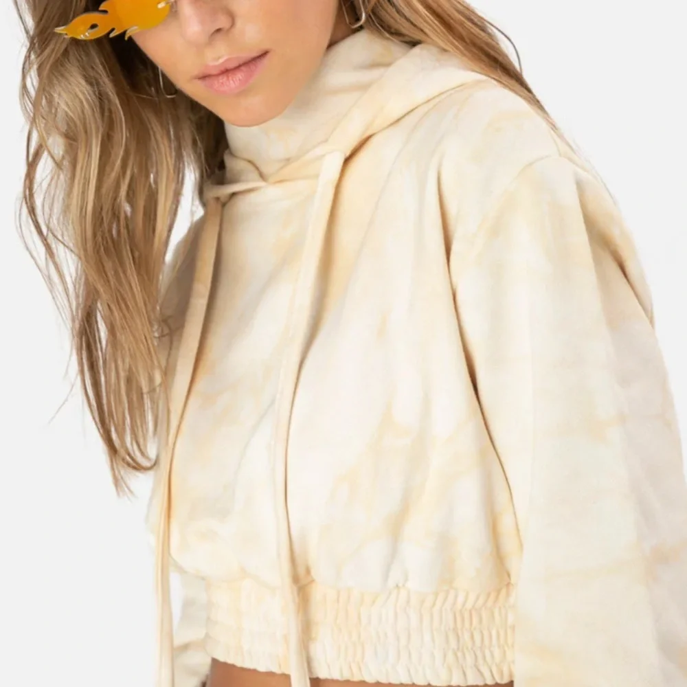 Adika Women’s Twinkie Cropped Hoodie Yellow Size Small - Picture 3 of 3